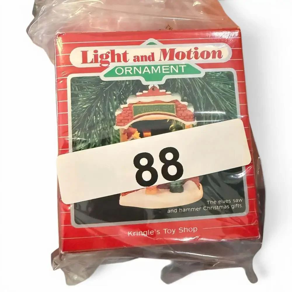 1987 Hallmark Keepsake Light and Motion Ornament Kringle's Toy Shop